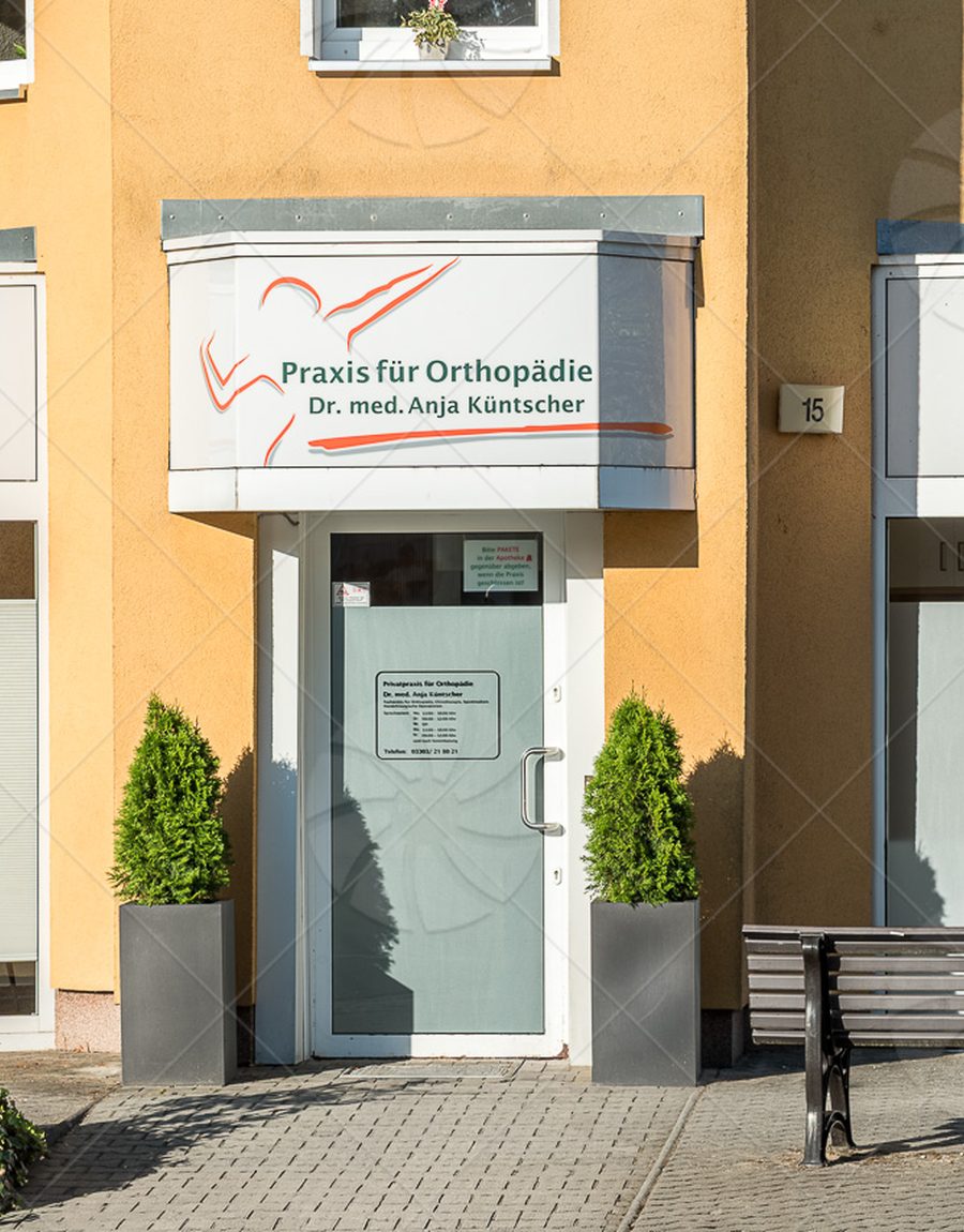 Praxisgebäude Schönfließer Straße 15